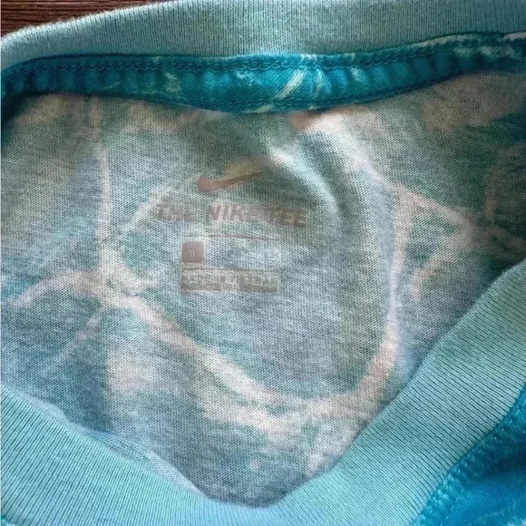 Nike crop top pool water blue size small - Picture 3 of 4